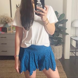 nightcap stretch lace shorts in teal